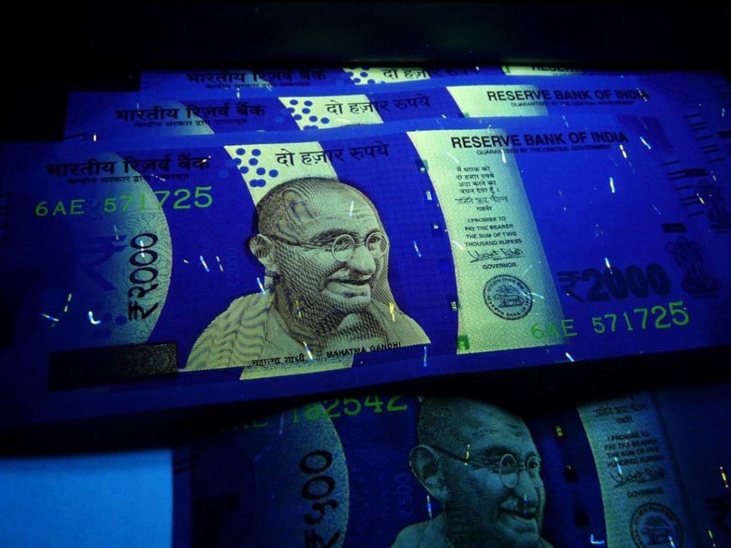 Here’s How Banks Identify Fake Notes Around the World
