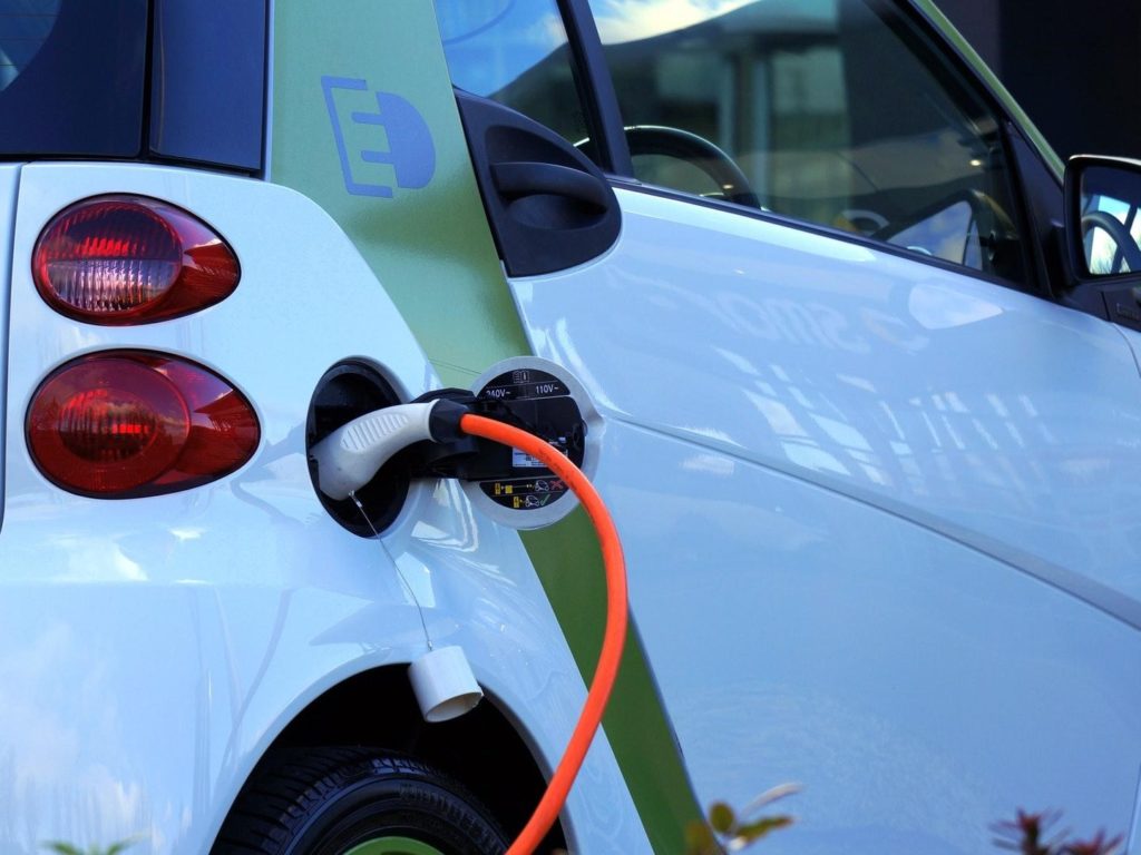 100 Charging Points for EVs to be Set up In Noida