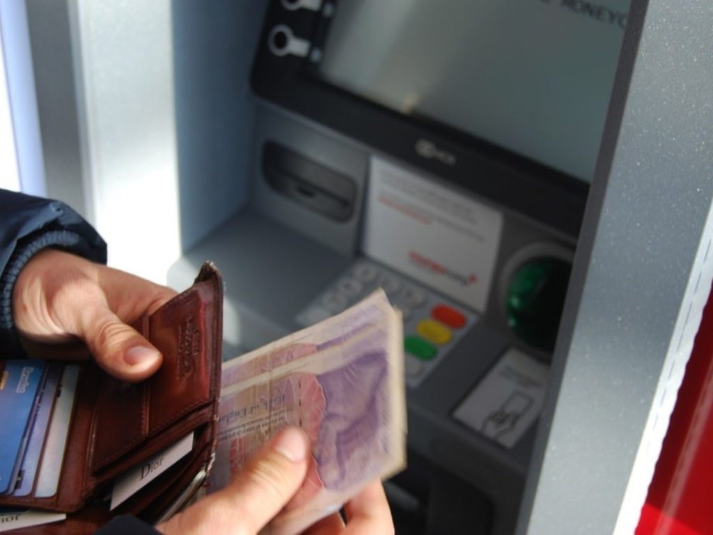 ATMs May Soon Have Gaps of up to 8 Hours Between Cash Withdrawals