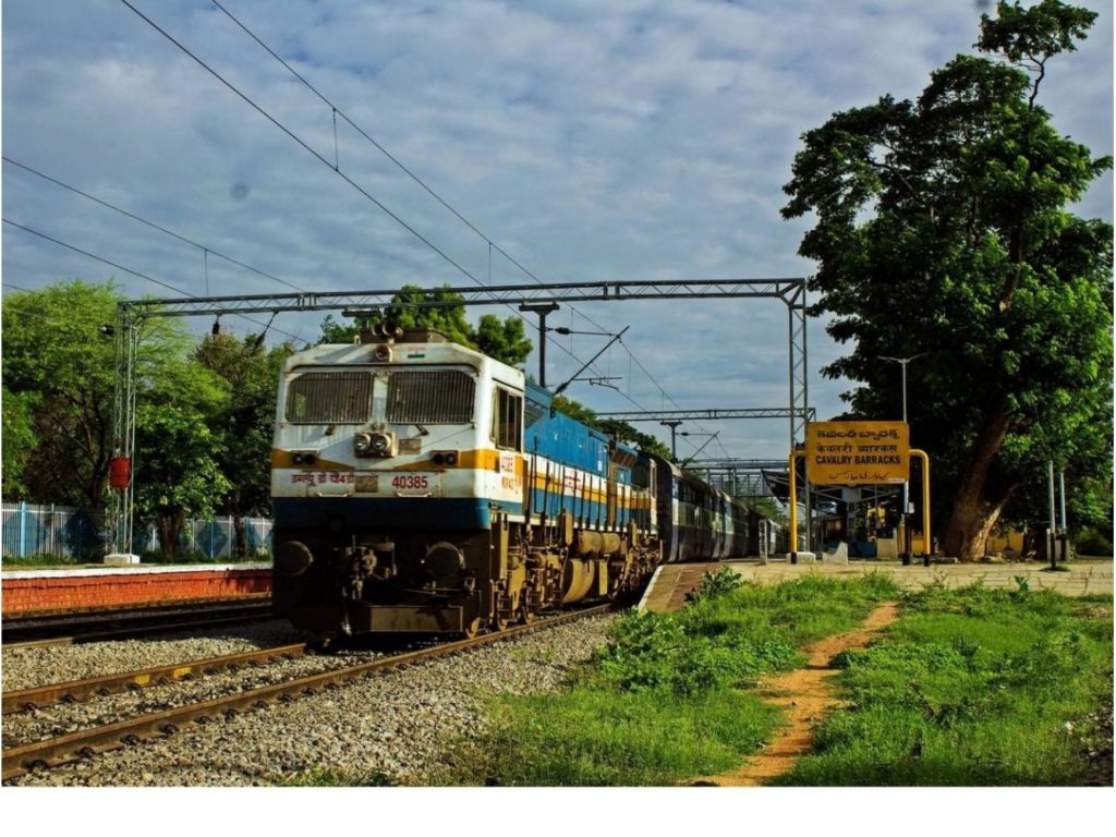 Trains “On-Demand” on Delhi-Howrah, Delhi-Mumbai to Put an End to Waiting, Says Railways