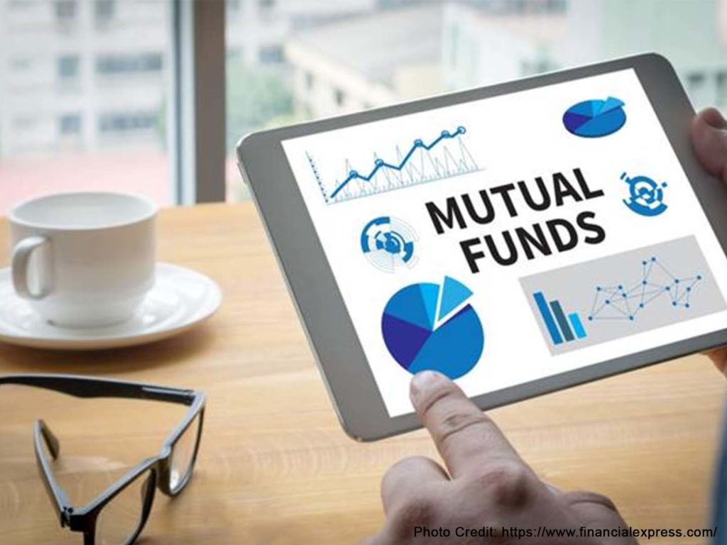 3.4 lakh elude capital gains tax on equity, Mutual fund sales.