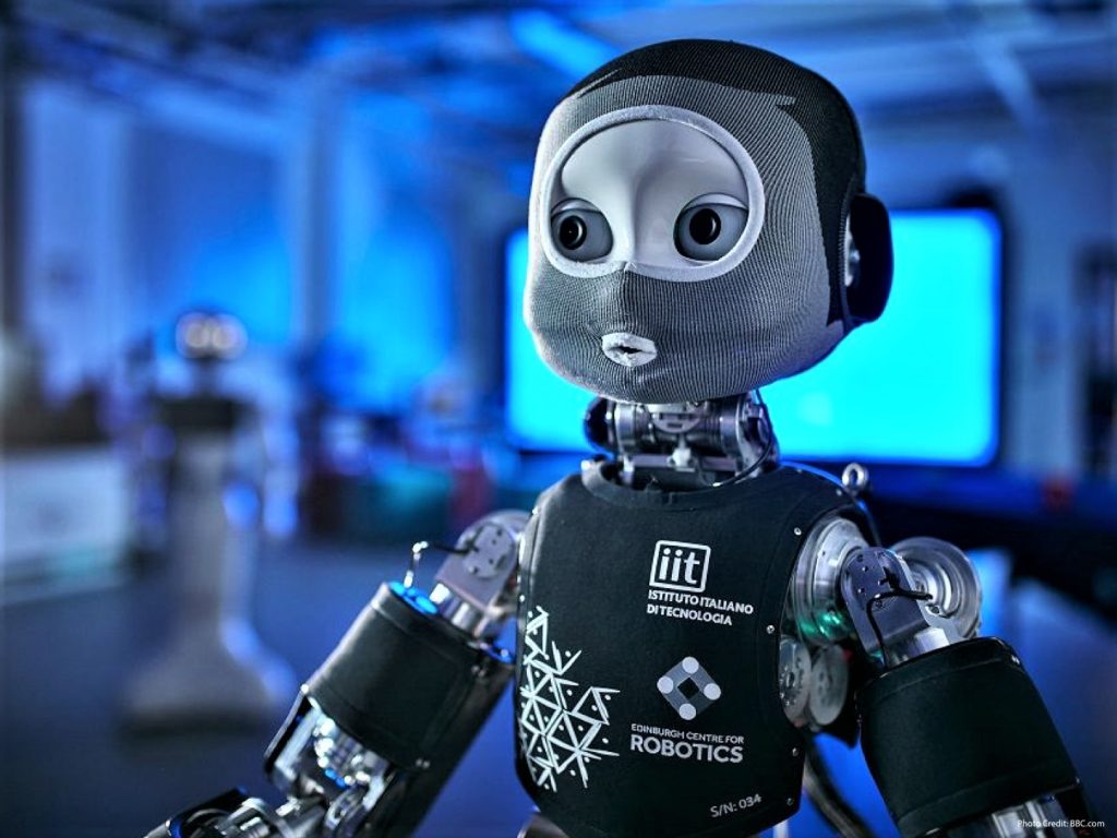 Human robots take over corona virus by reducing human contact