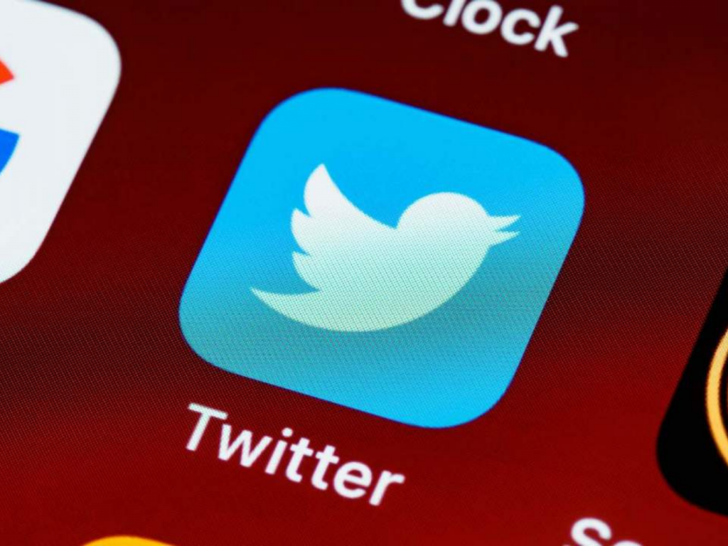 Twitter working on paid subscription model