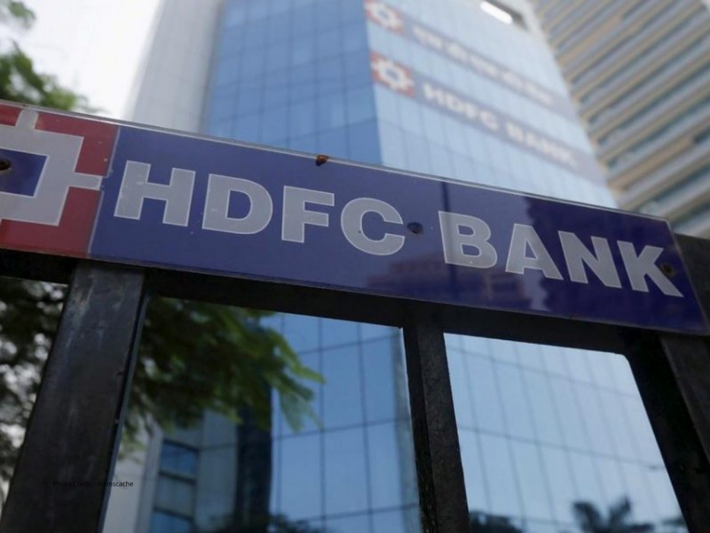 RBI allows HDFC Bank to resume digital banking launches