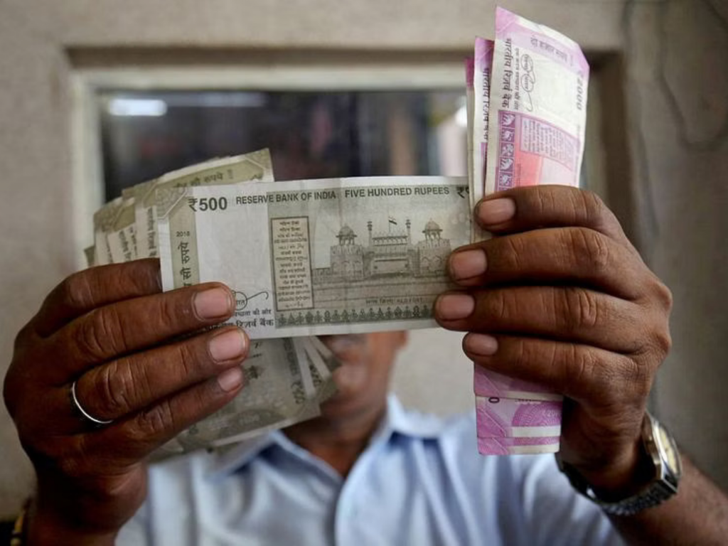 Indian state-run banks to pass up bonds to focus on lending