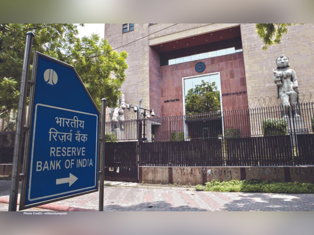 RBI advises banks to prioritise a customer centric approach