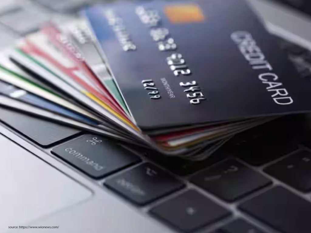 Credit Card Spending Surges in India During FY 2023-24